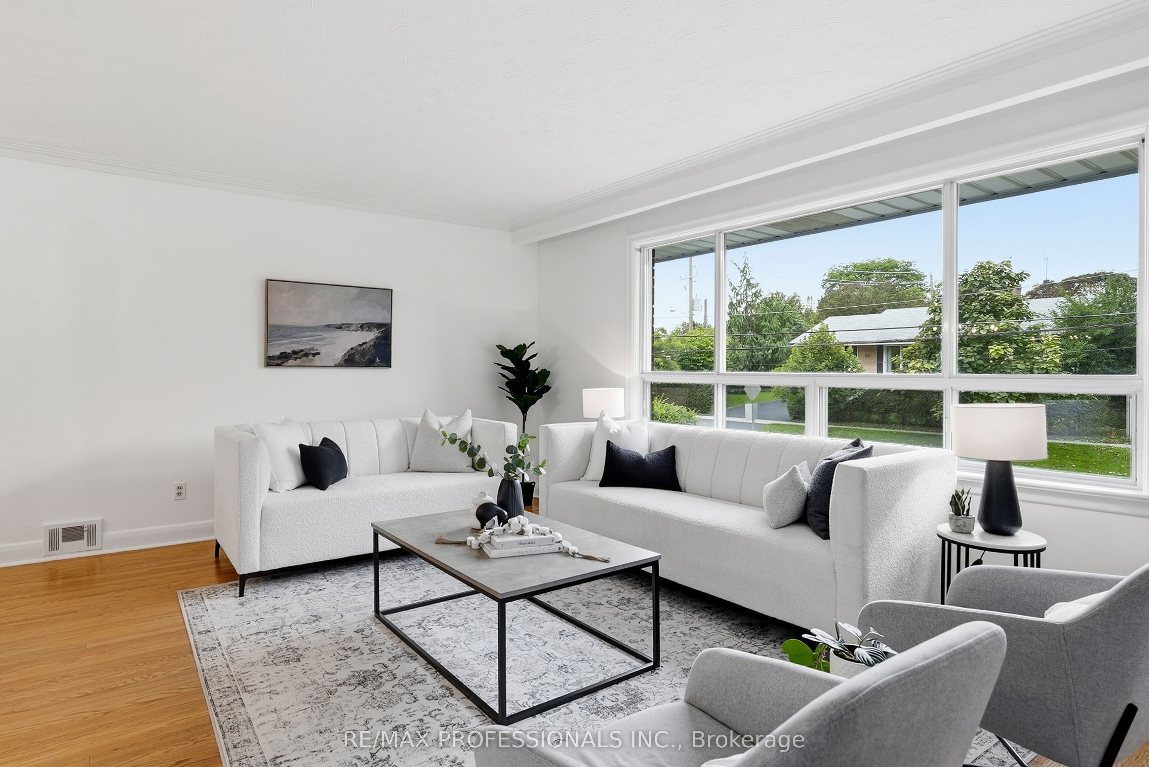 45 Fernalroy Boulevard Property Photo 7