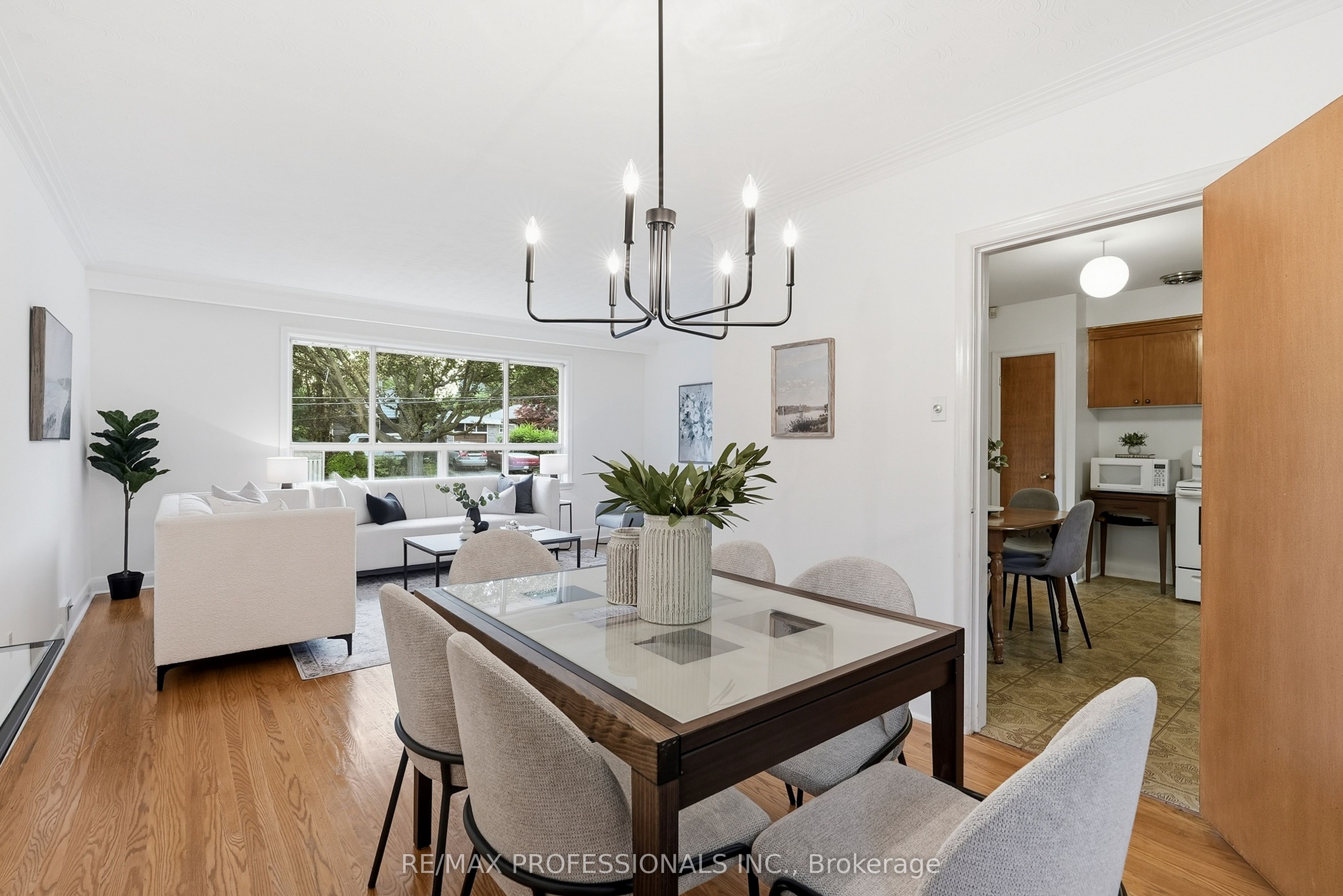 45 Fernalroy Boulevard Property Photo 11