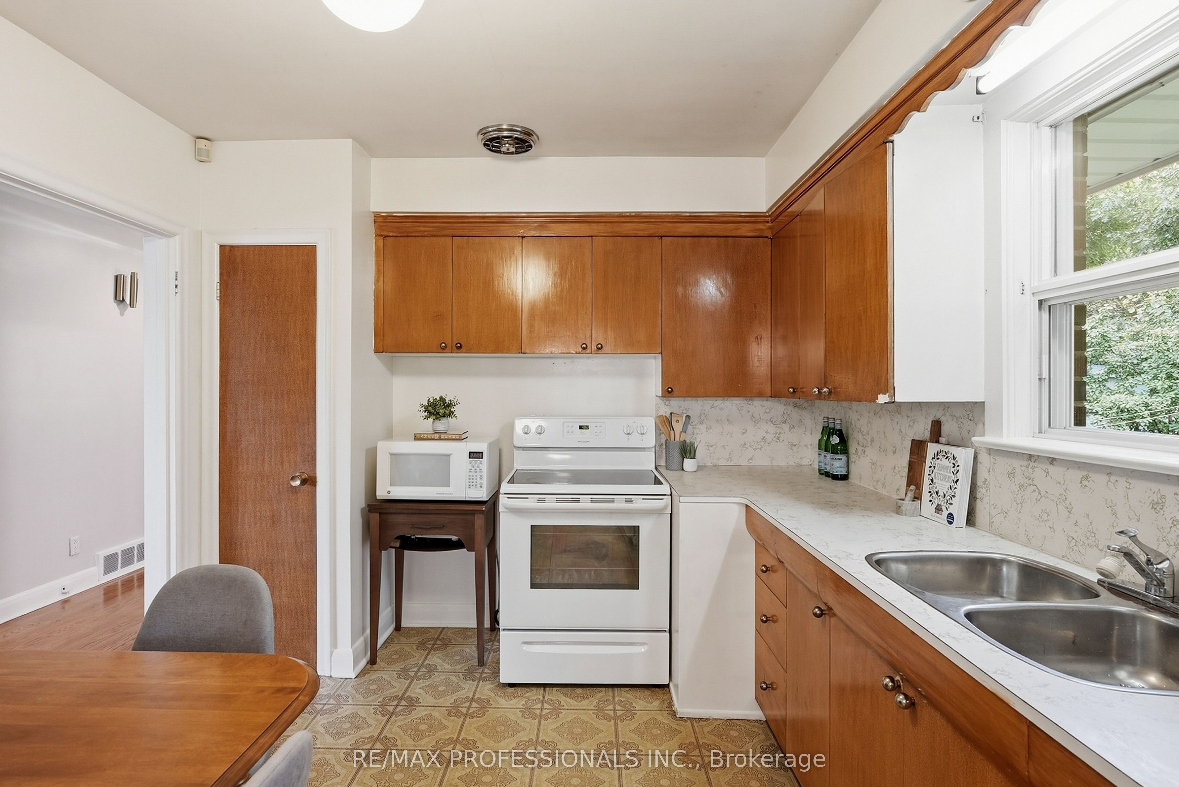 45 Fernalroy Boulevard Property Photo 17
