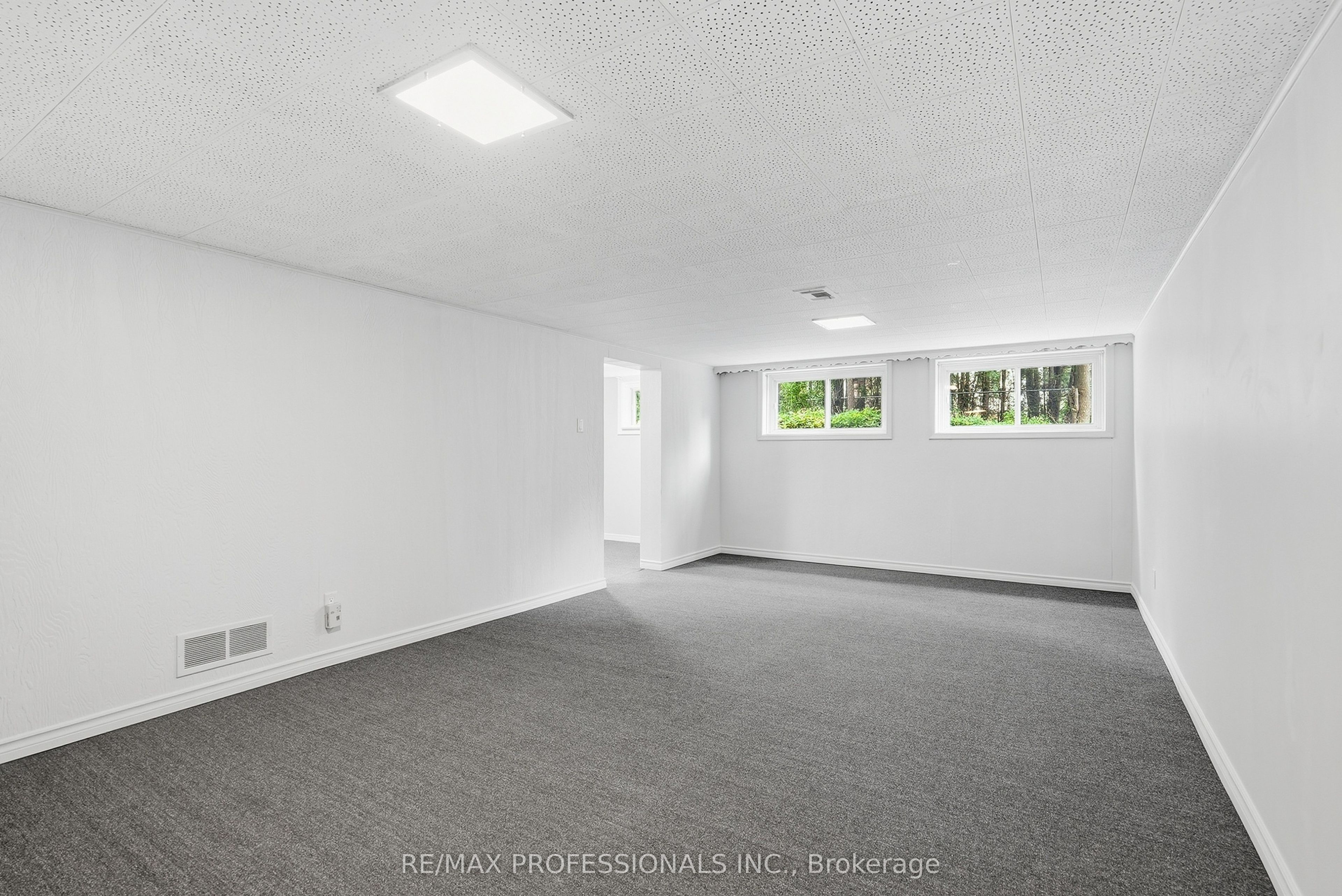 45 Fernalroy Boulevard Property Photo 32