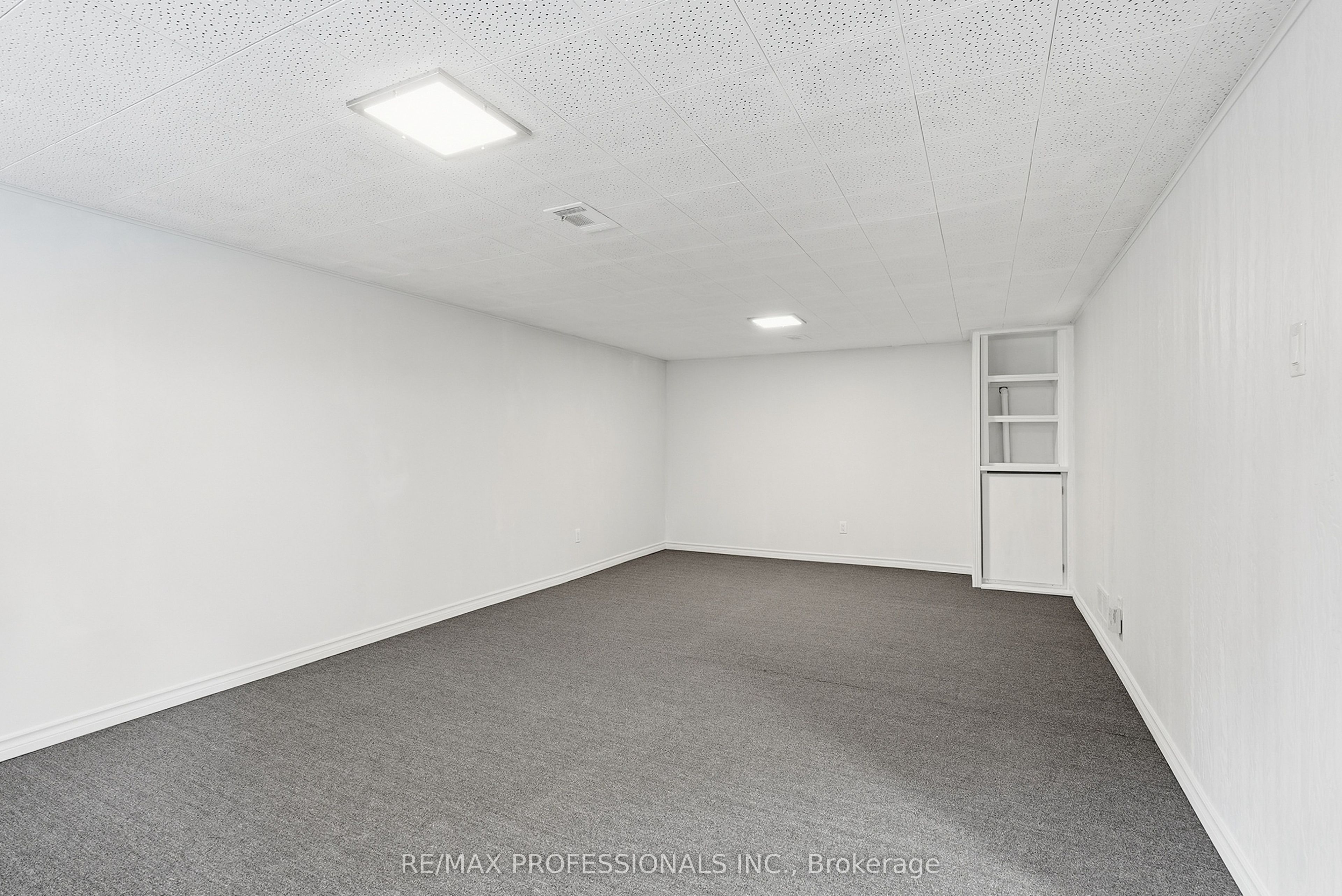 45 Fernalroy Boulevard Property Photo 34