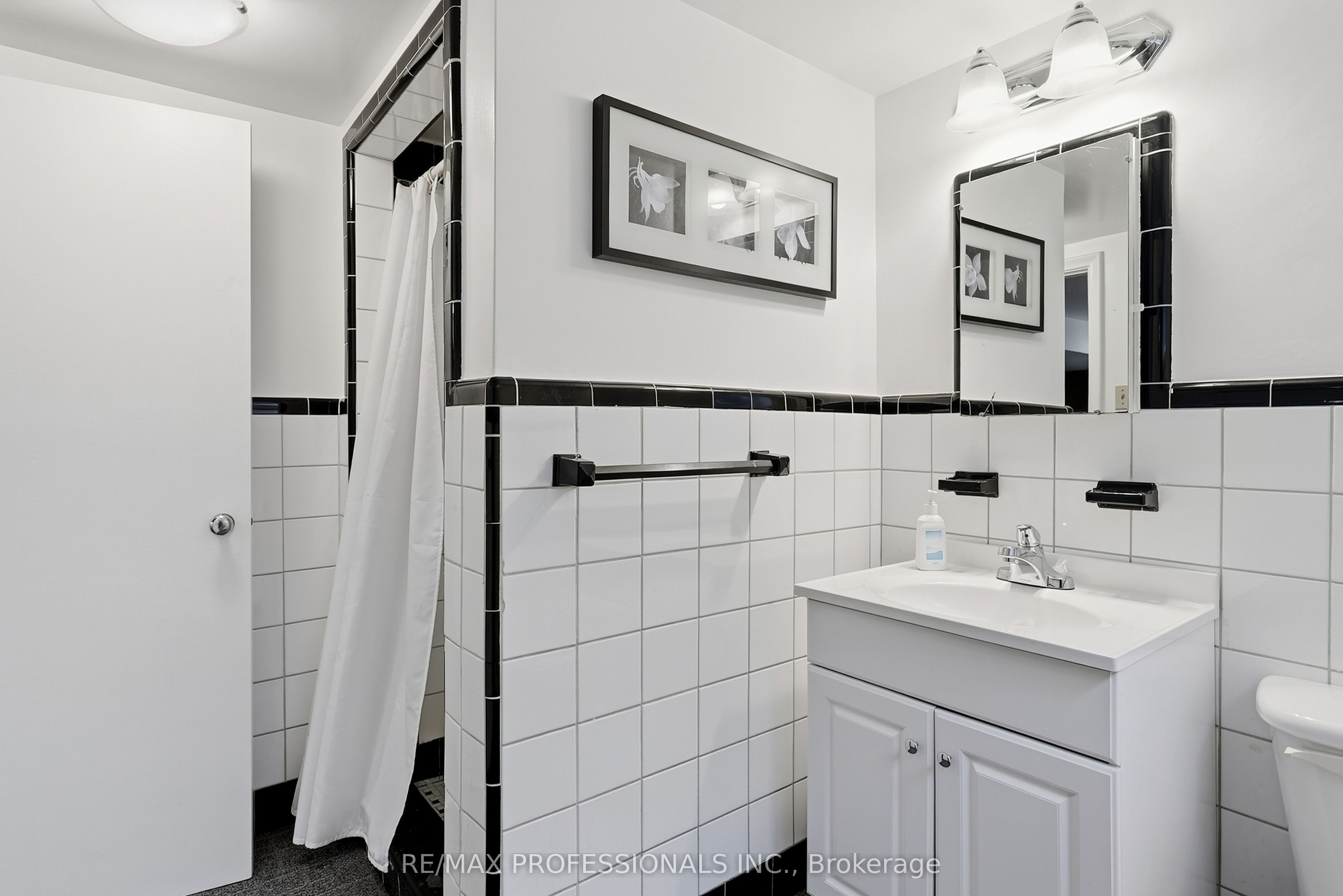 45 Fernalroy Boulevard Property Photo 38