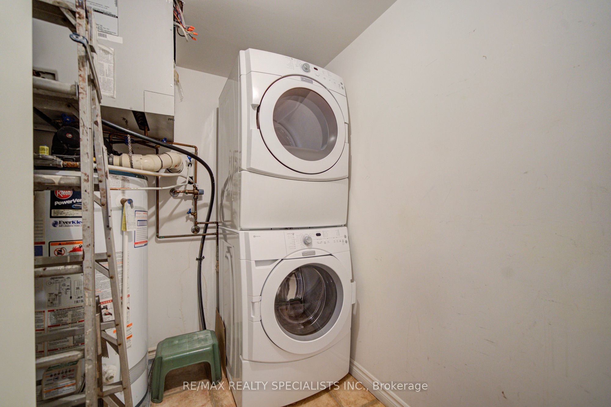 1483 Maple Avenue 414 Property Photo 21