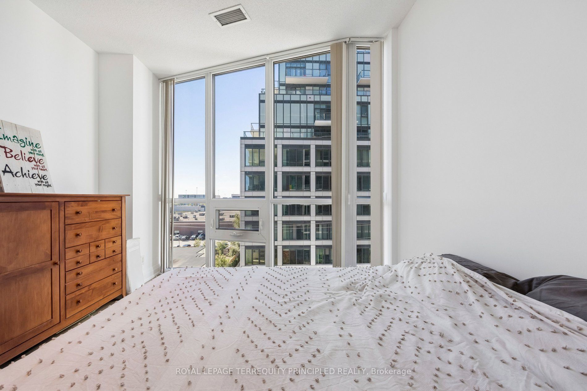 1185 The Queensway 504 Property Photo 24
