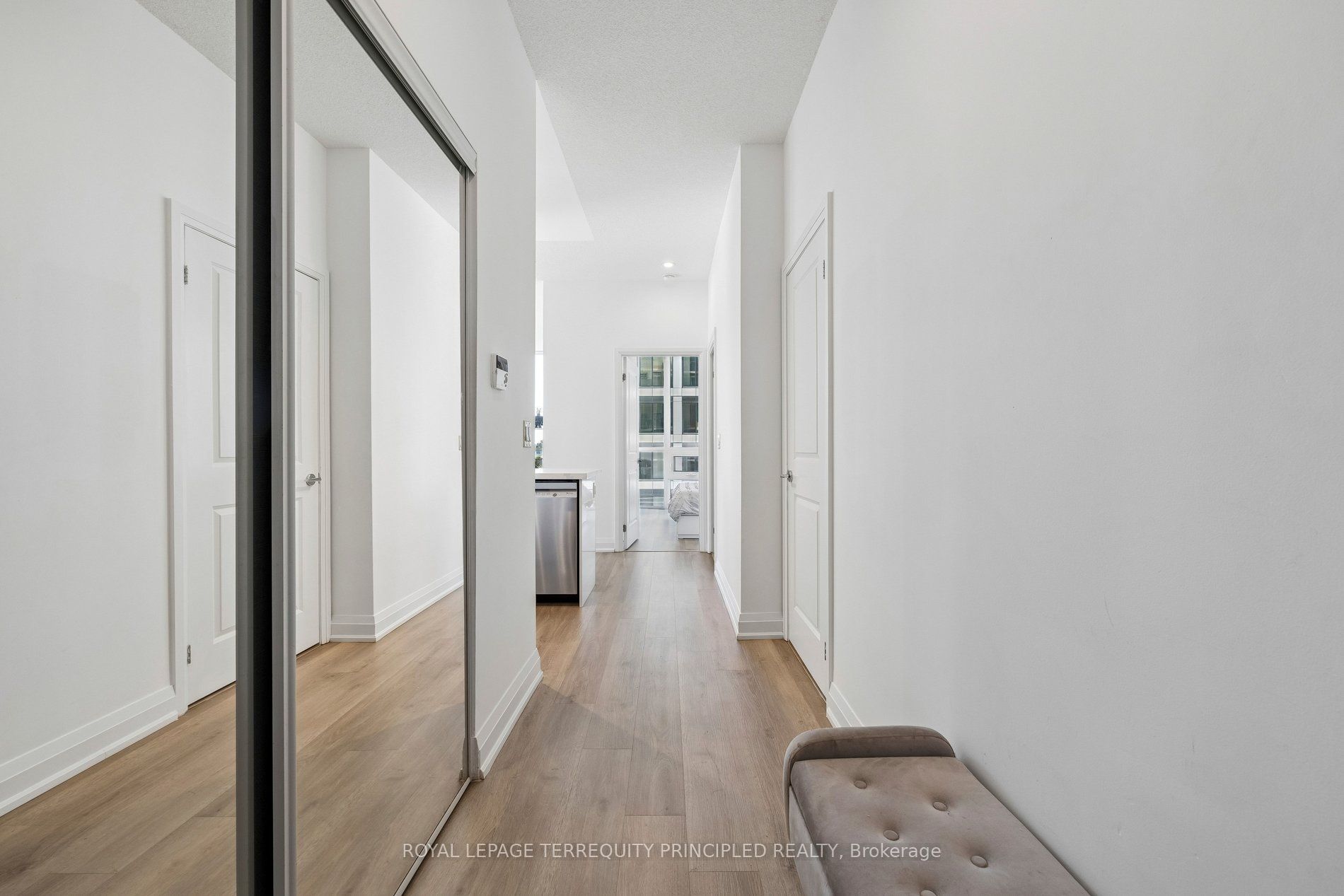 1185 The Queensway 504 Property Photo 28