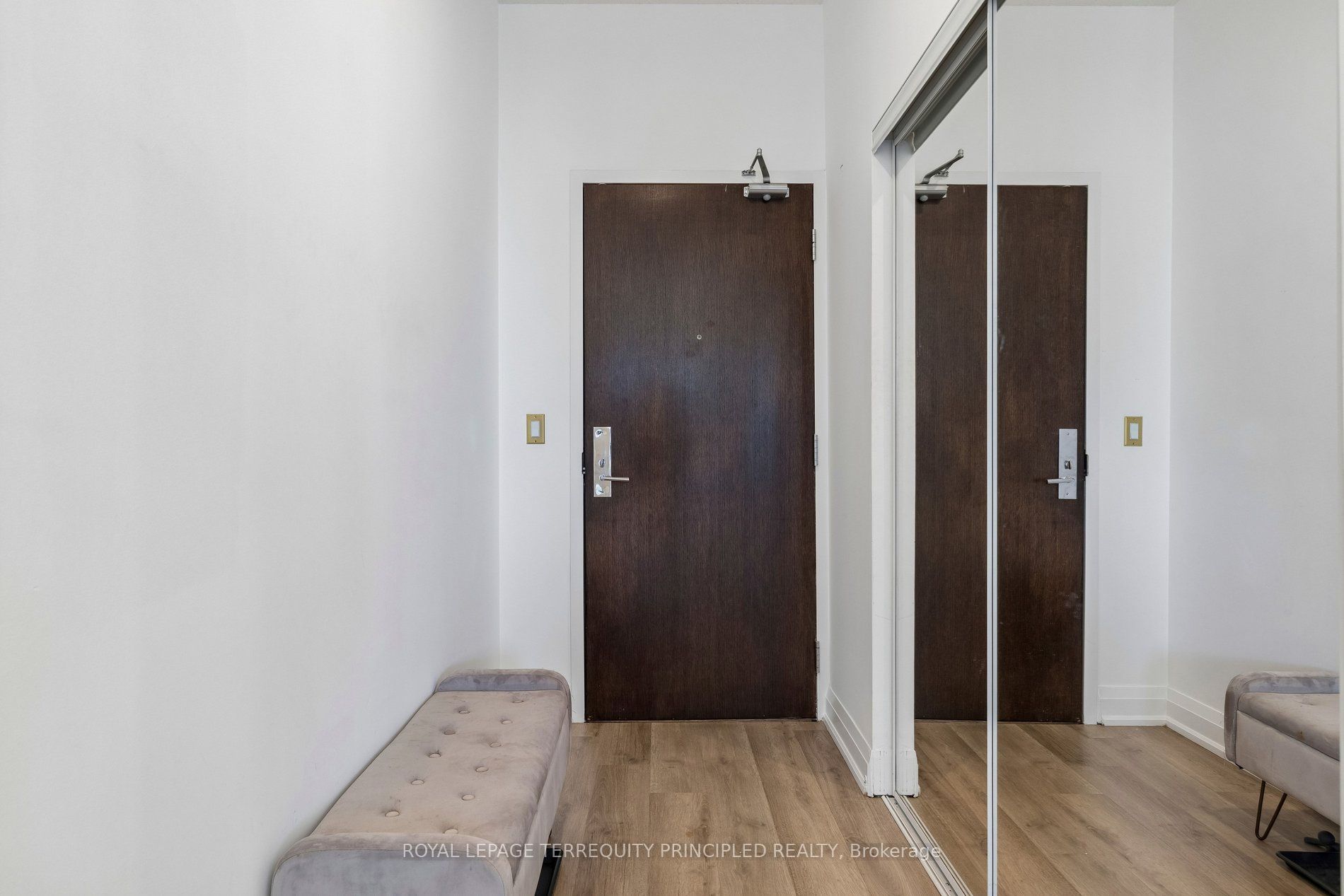 1185 The Queensway 504 Property Photo 29
