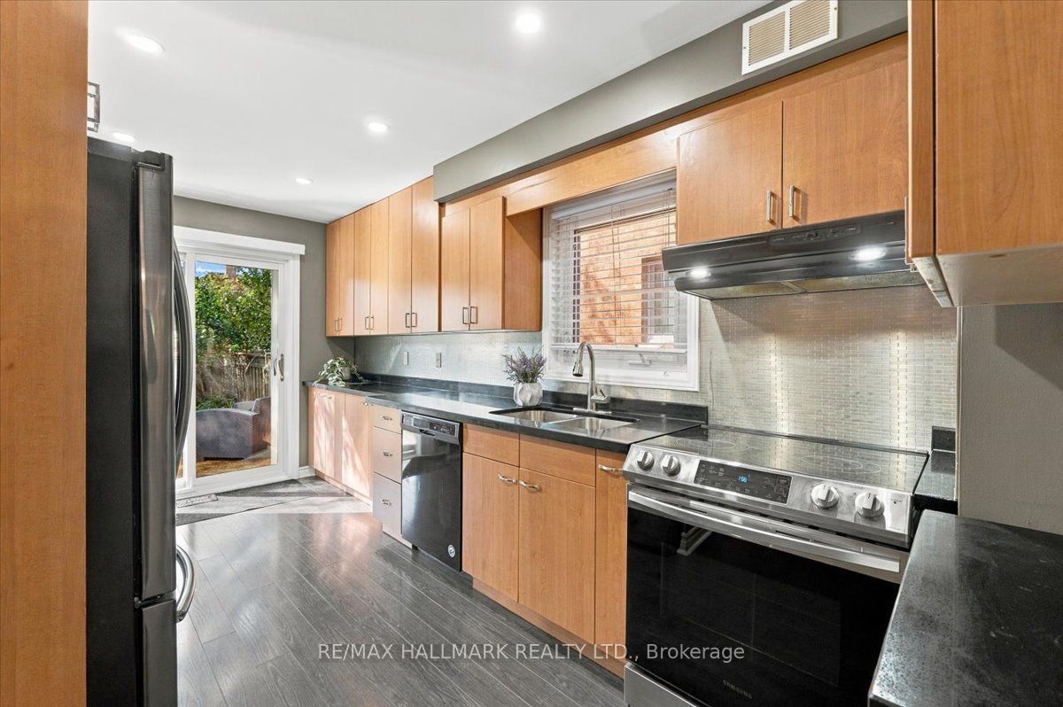5732 Bell Harbour Drive Property Photo 10