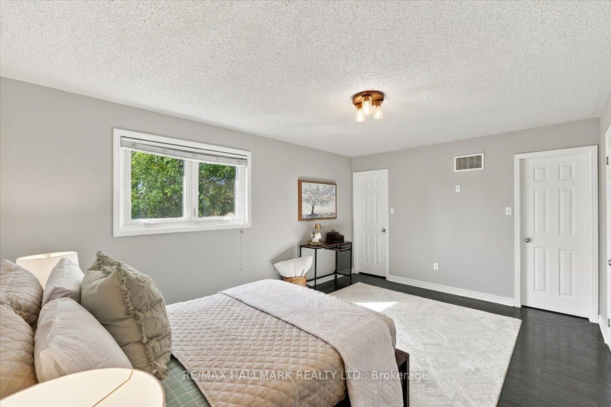 5732 Bell Harbour Drive Property Photo 13