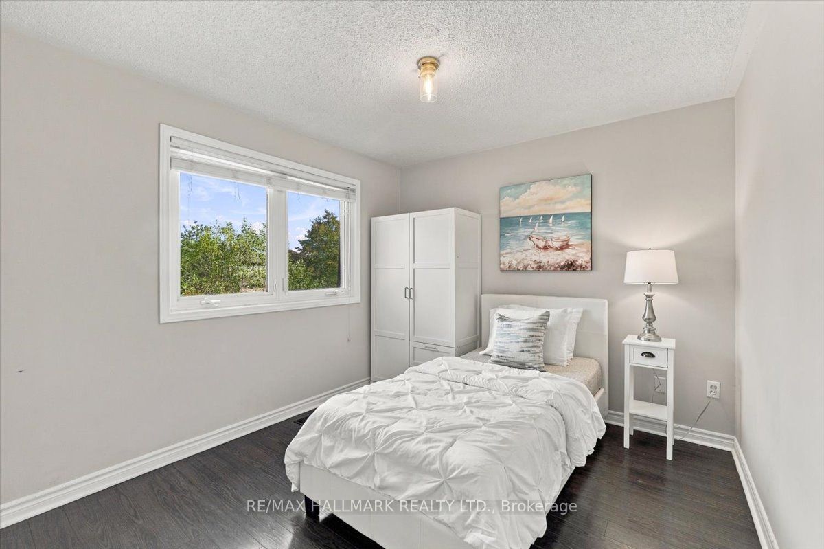 5732 Bell Harbour Drive Property Photo 16