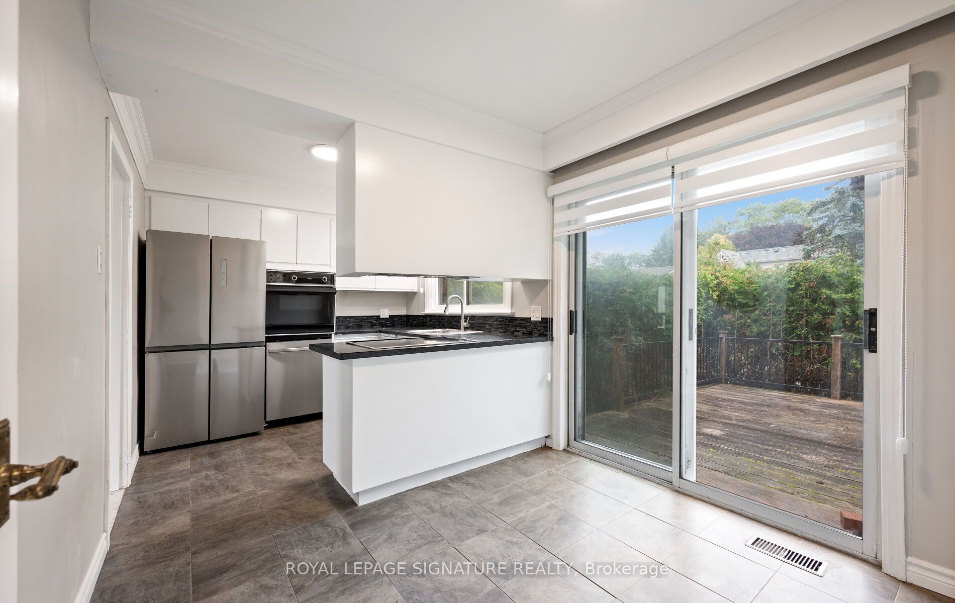 251 Third Line Property Photo 15