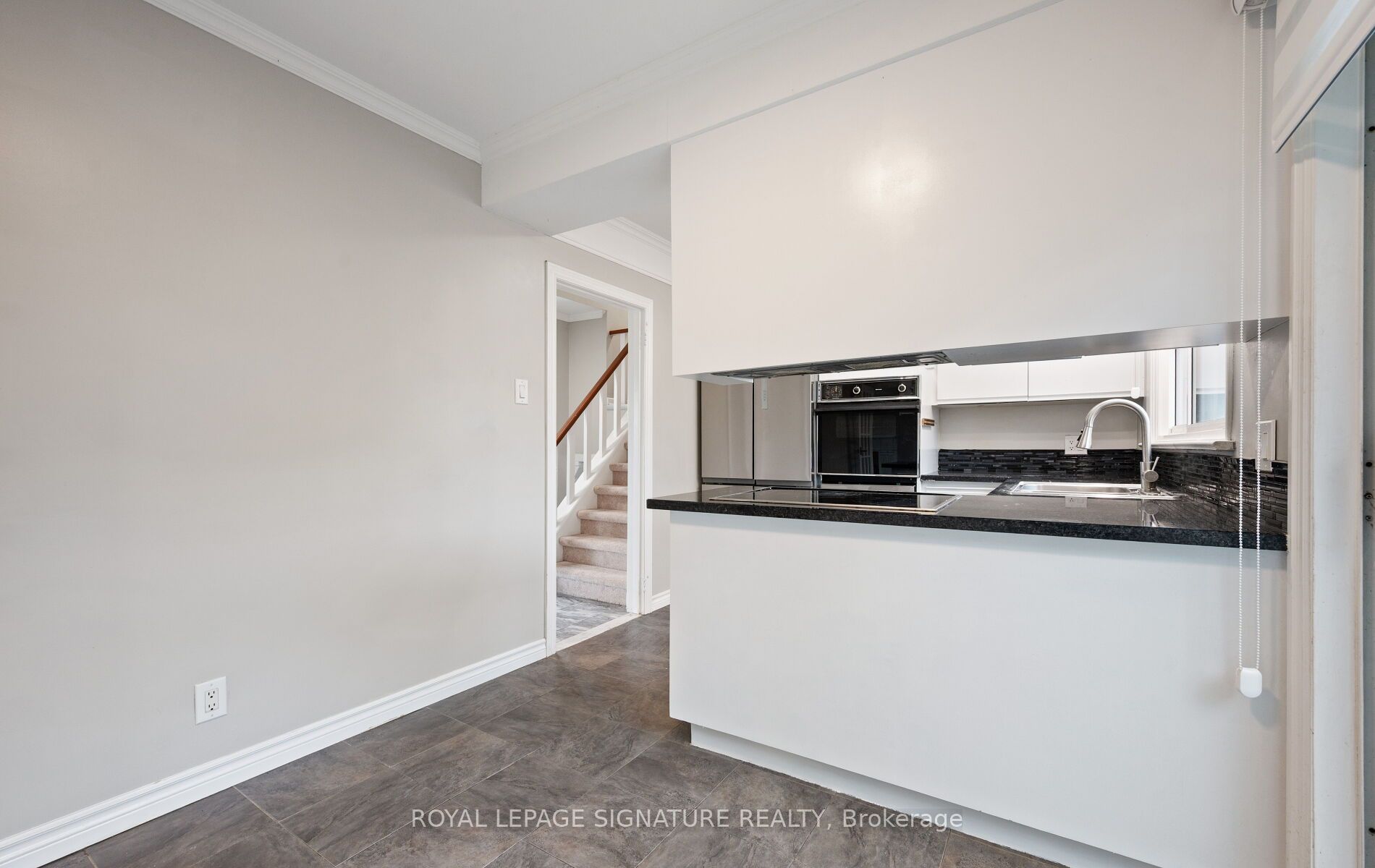 251 Third Line Property Photo 16