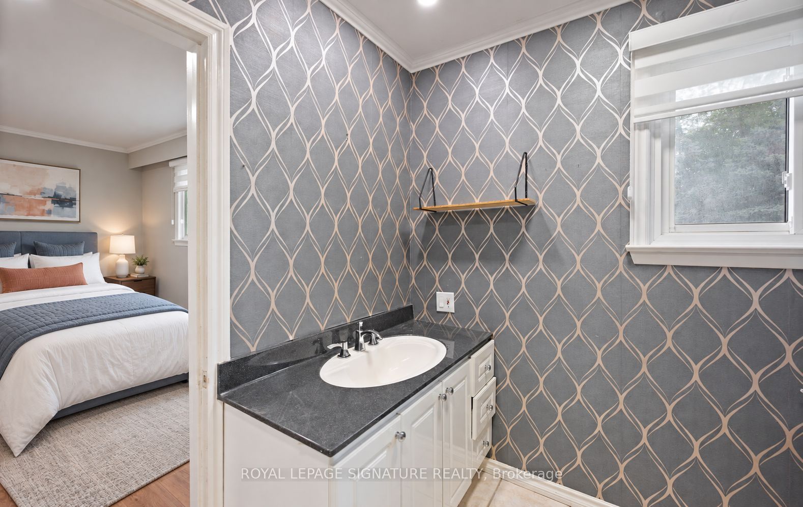 251 Third Line Property Photo 22