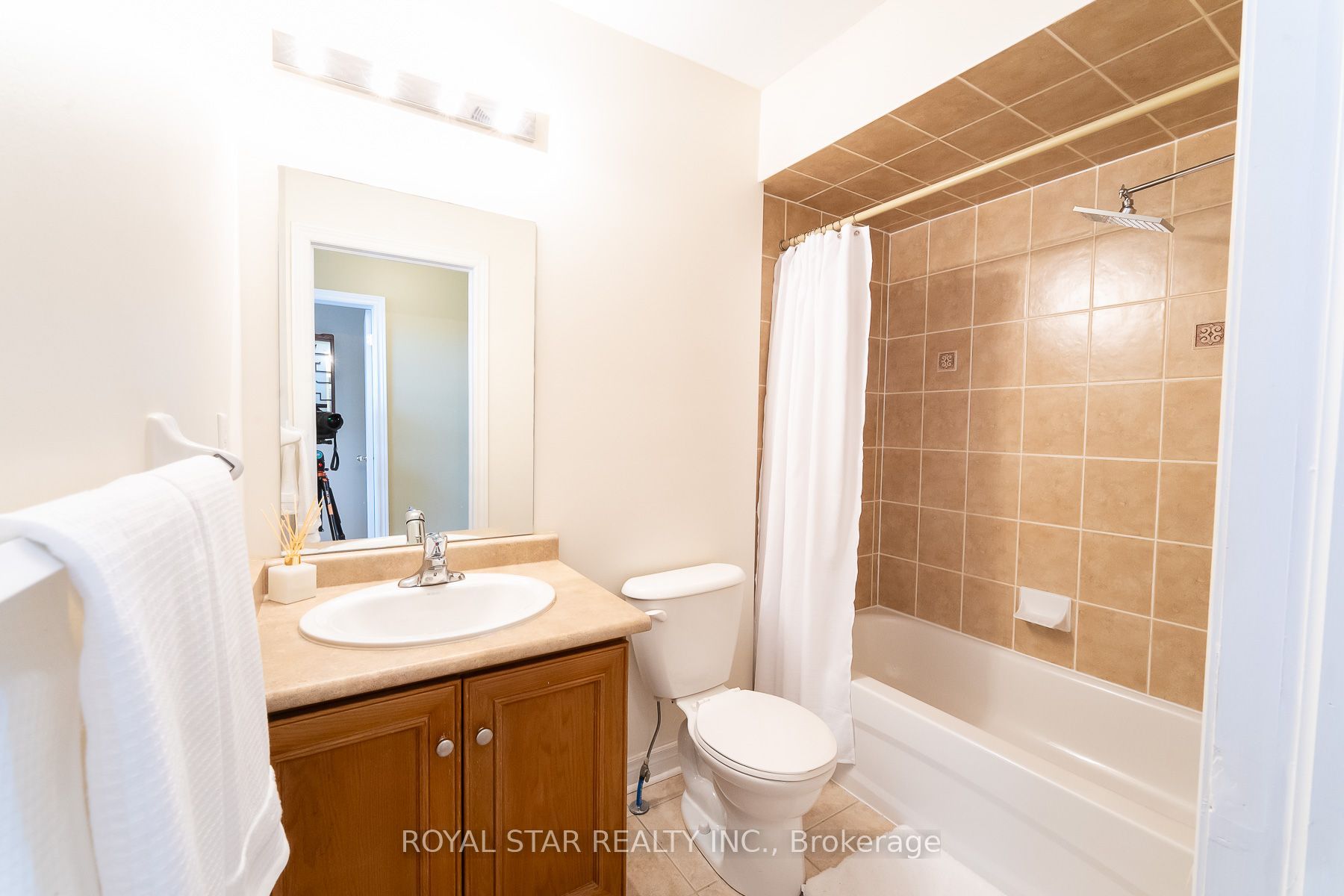 479 Vodden Street E Property Photo 36