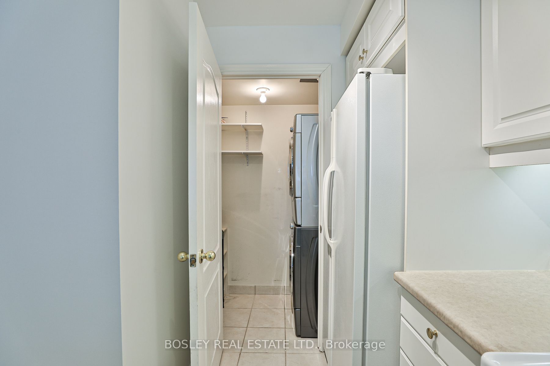 2111 Lake Shore Boulevard W 1512 Property Photo 18