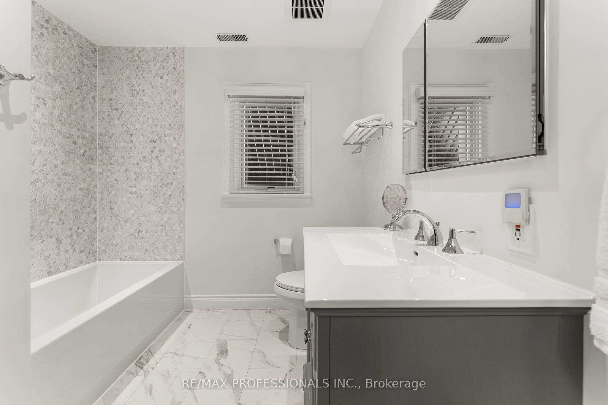84 Humbervale Boulevard Property Photo 24