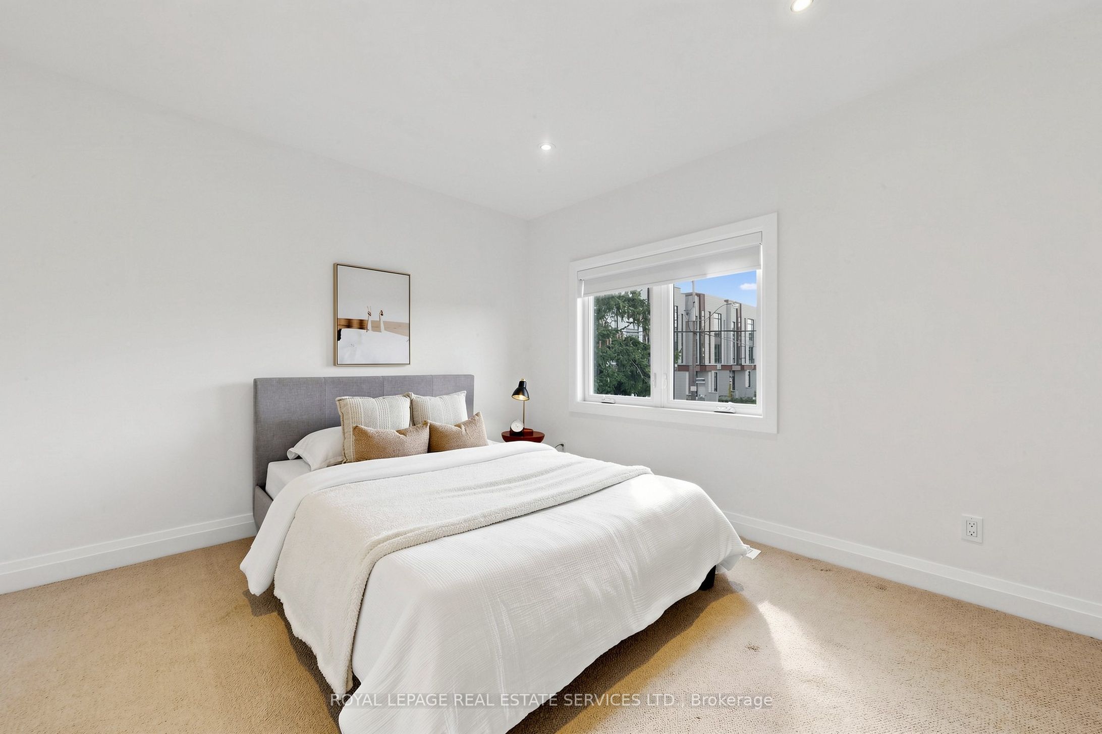 229 Mcroberts Avenue Property Photo 14