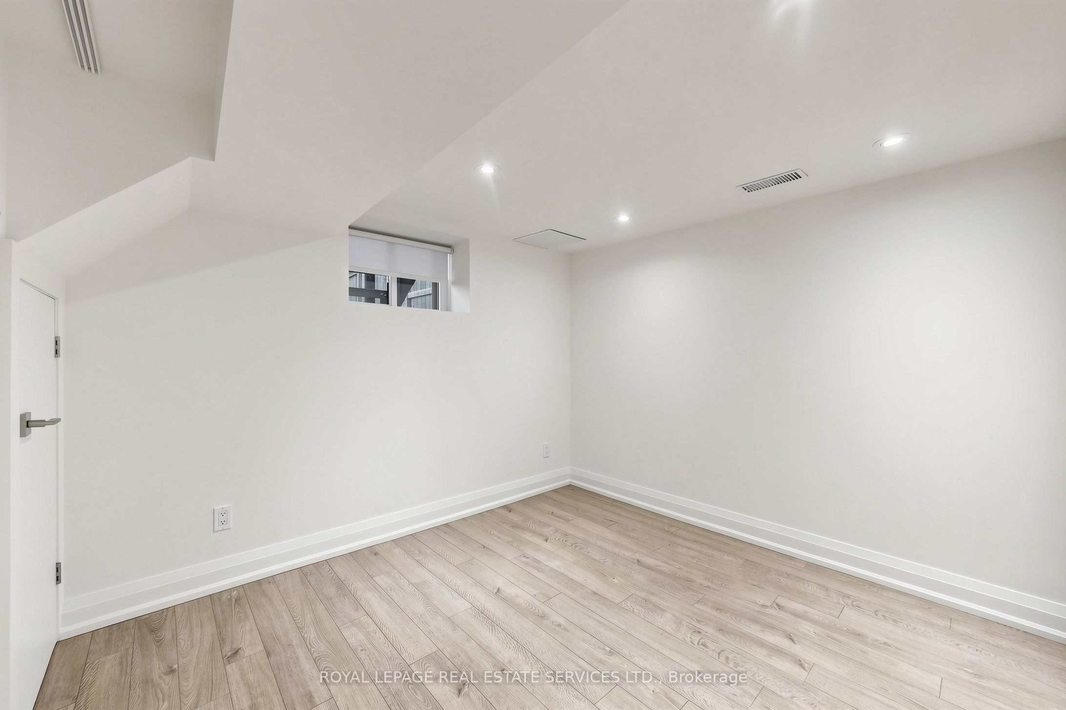 229 Mcroberts Avenue Property Photo 20