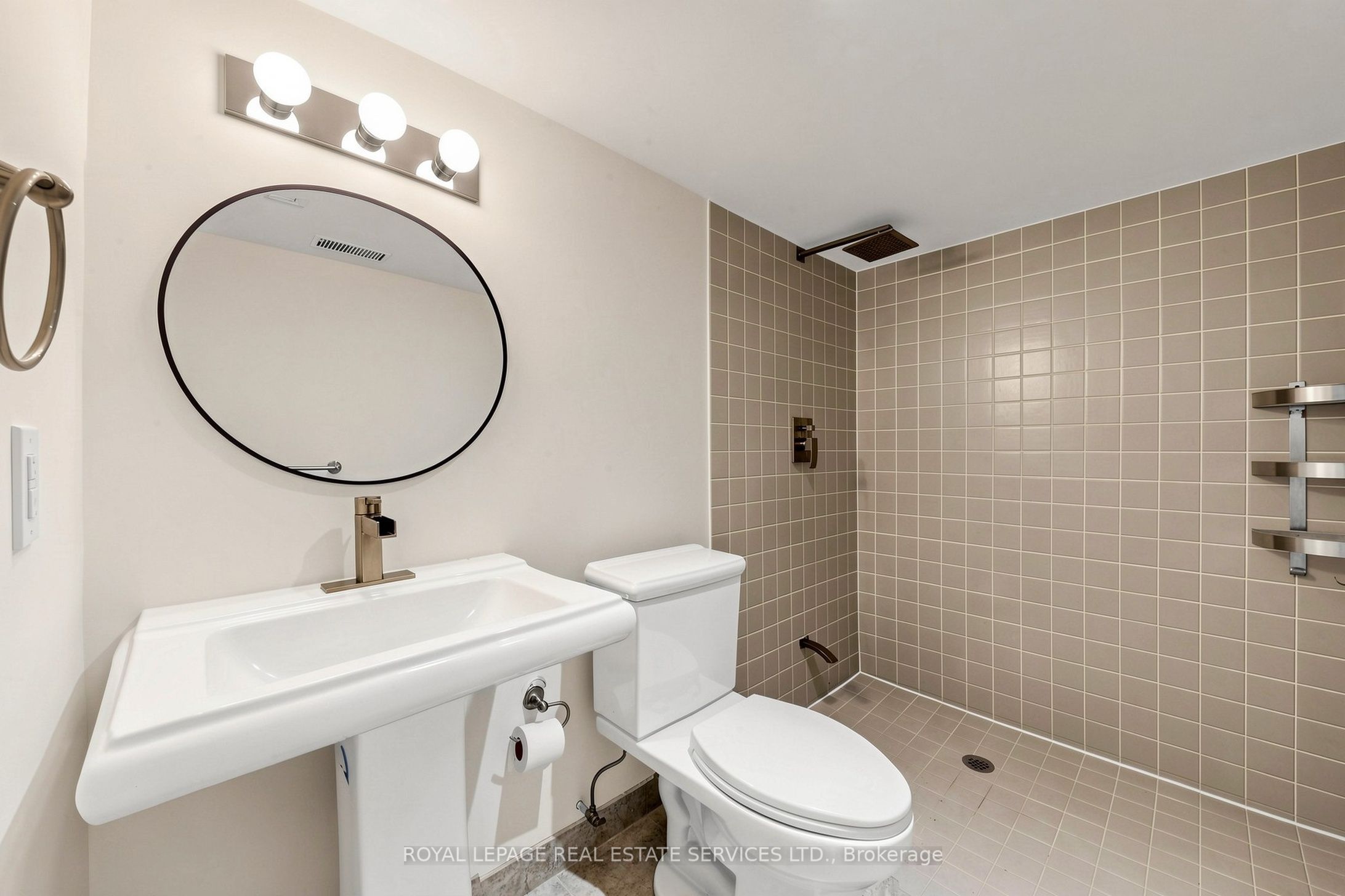 229 Mcroberts Avenue Property Photo 24