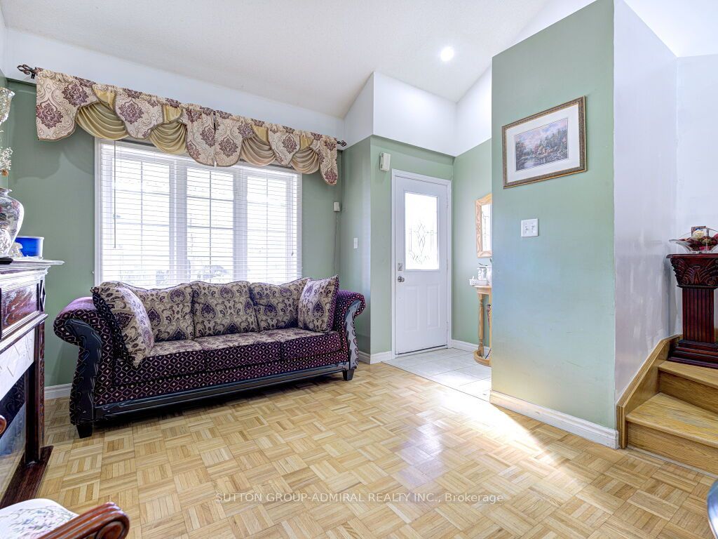 31 Irene Crescent Property Photo 9