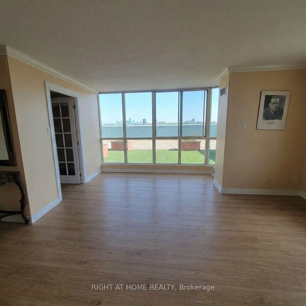 61 Markbrook Lane 706 Property Photo 11