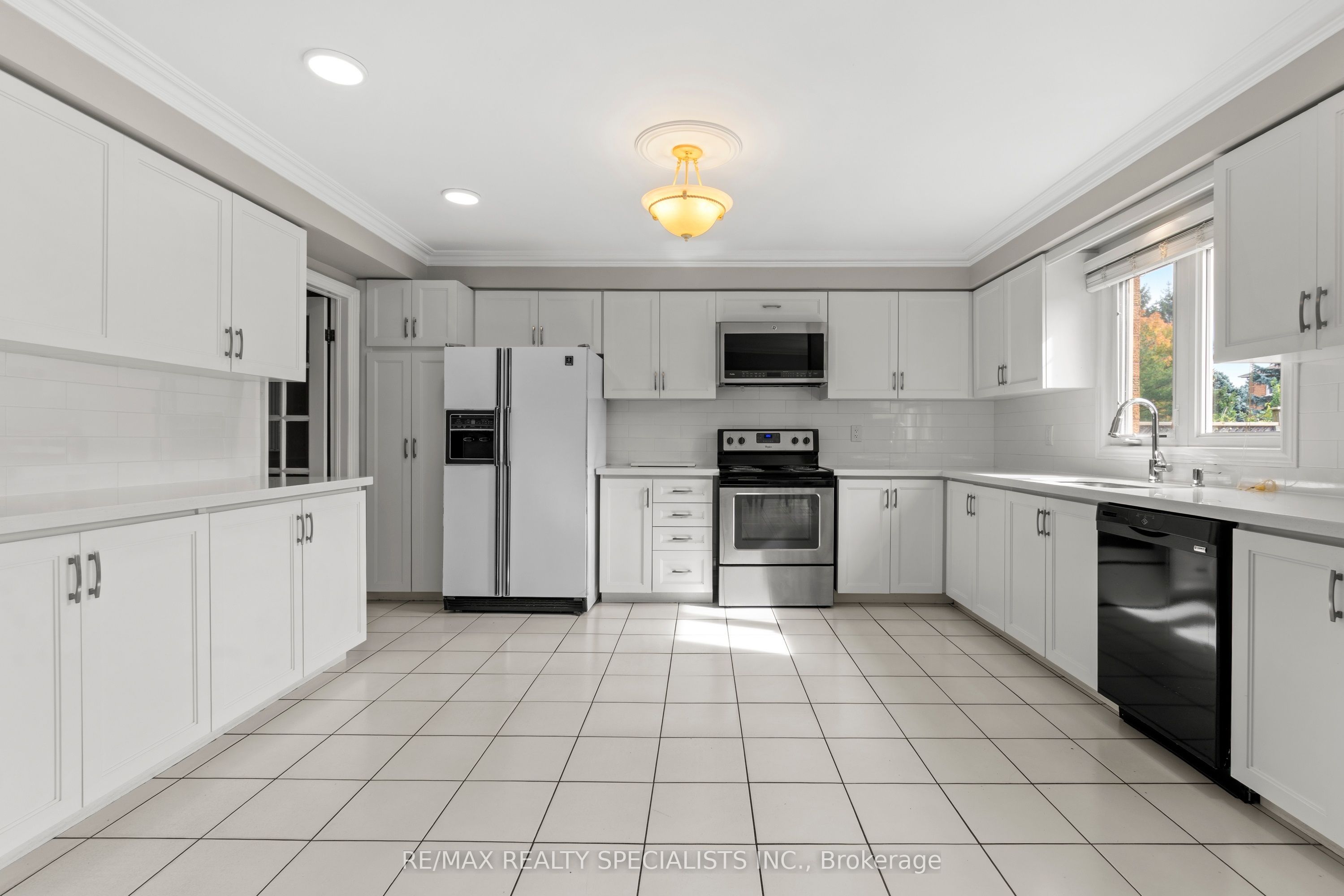 3022 Cornish Road Property Photo 6