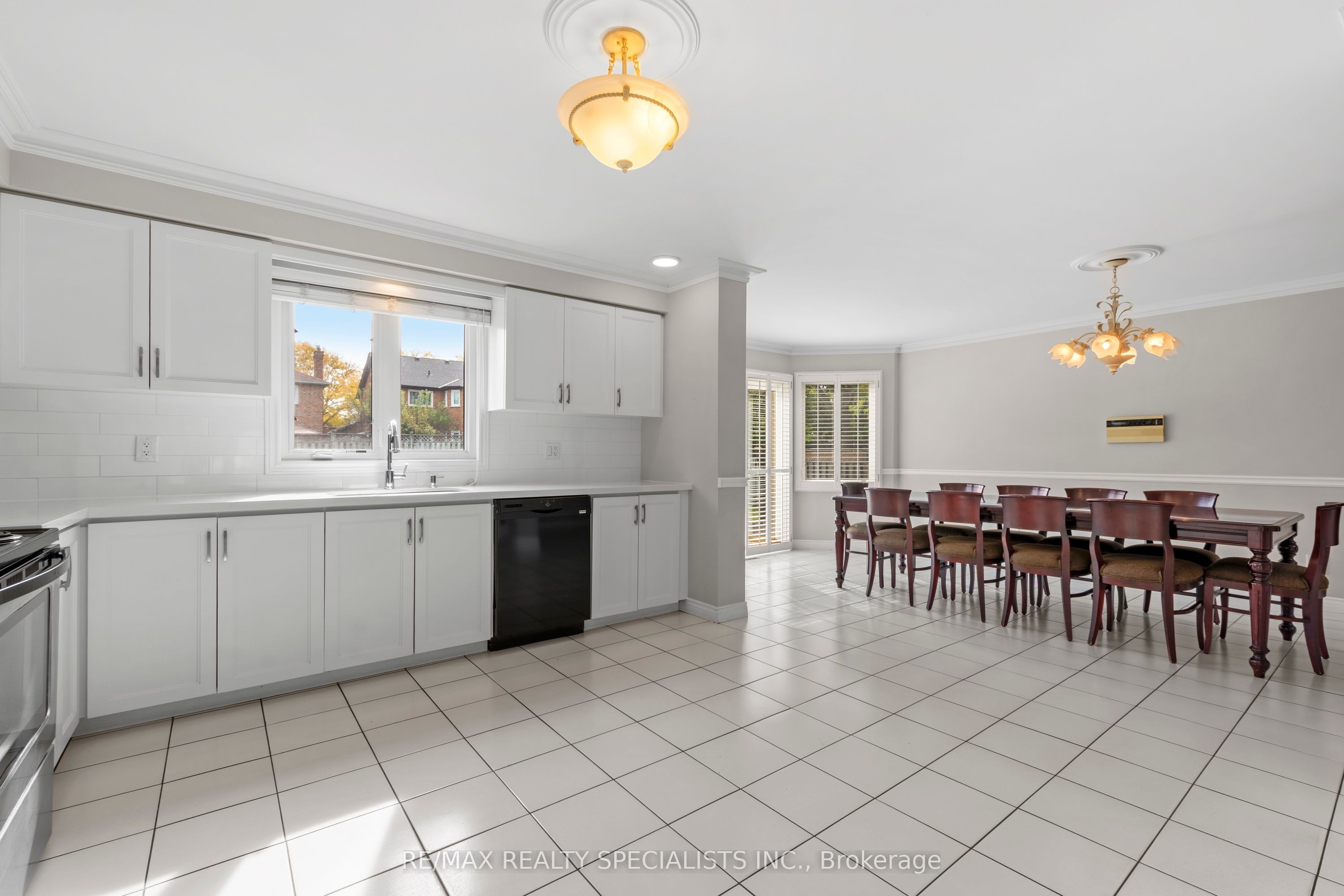 3022 Cornish Road Property Photo 7
