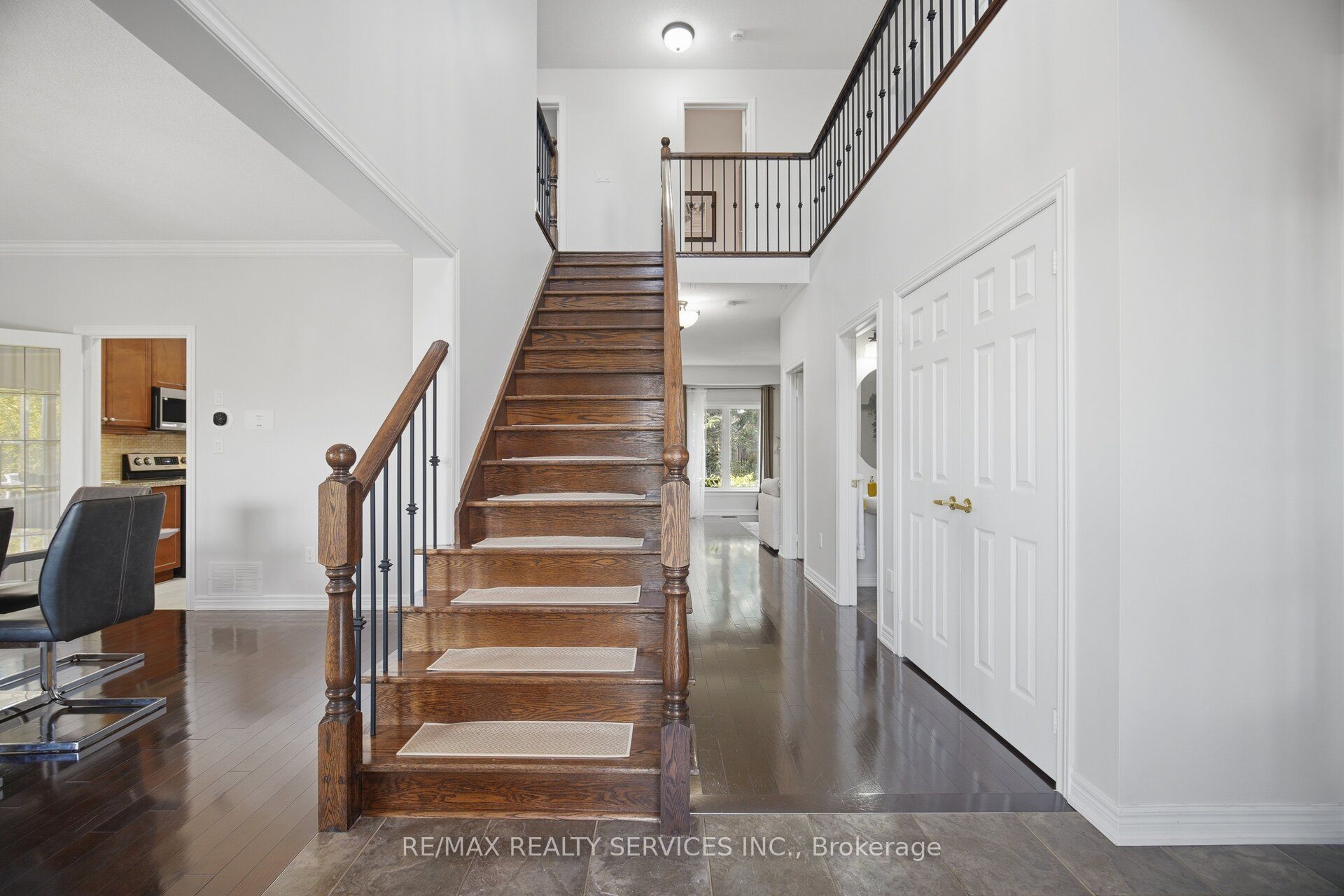 76 North Riverdale Drive Property Photo 8