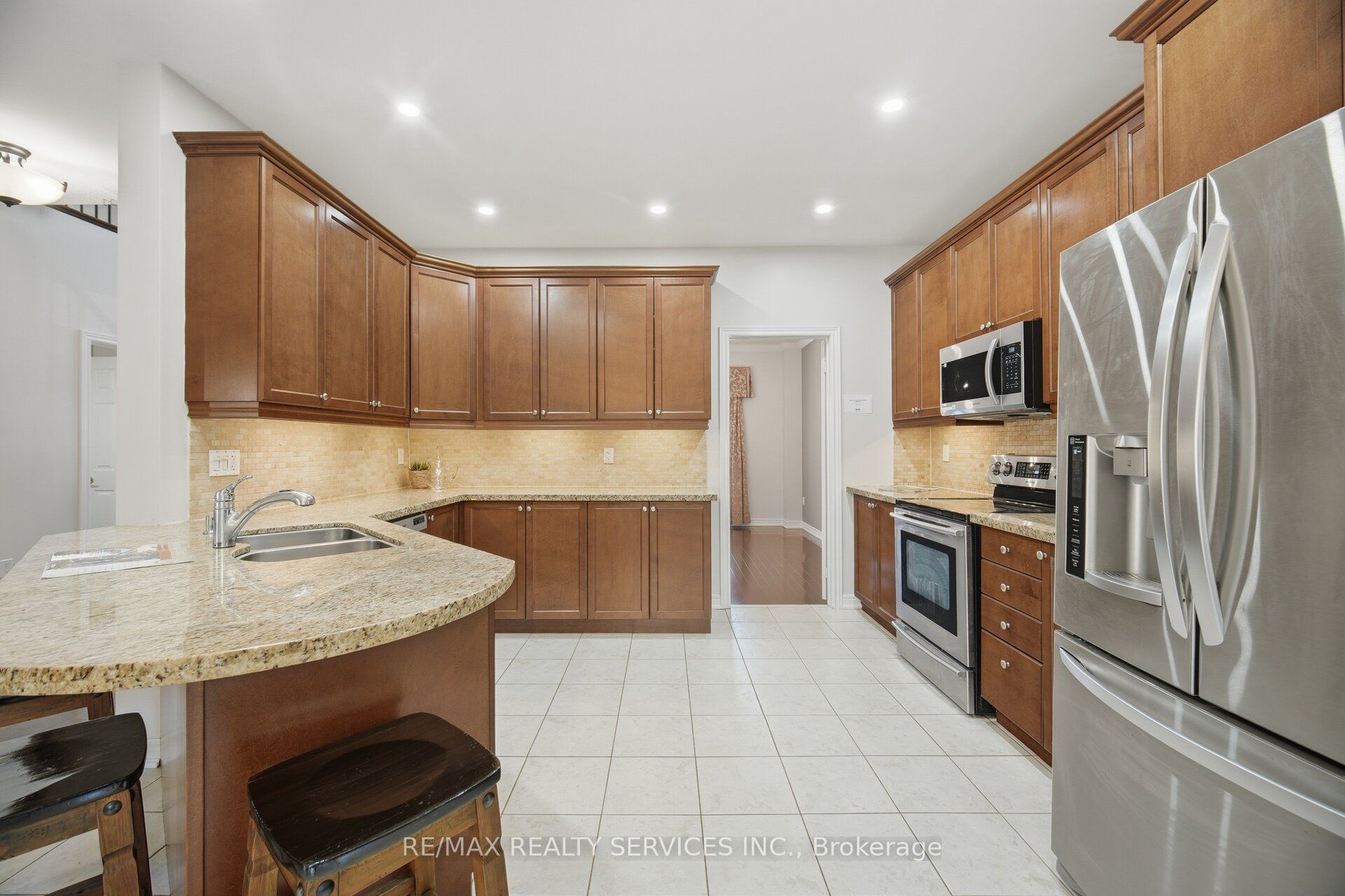76 North Riverdale Drive Property Photo 12