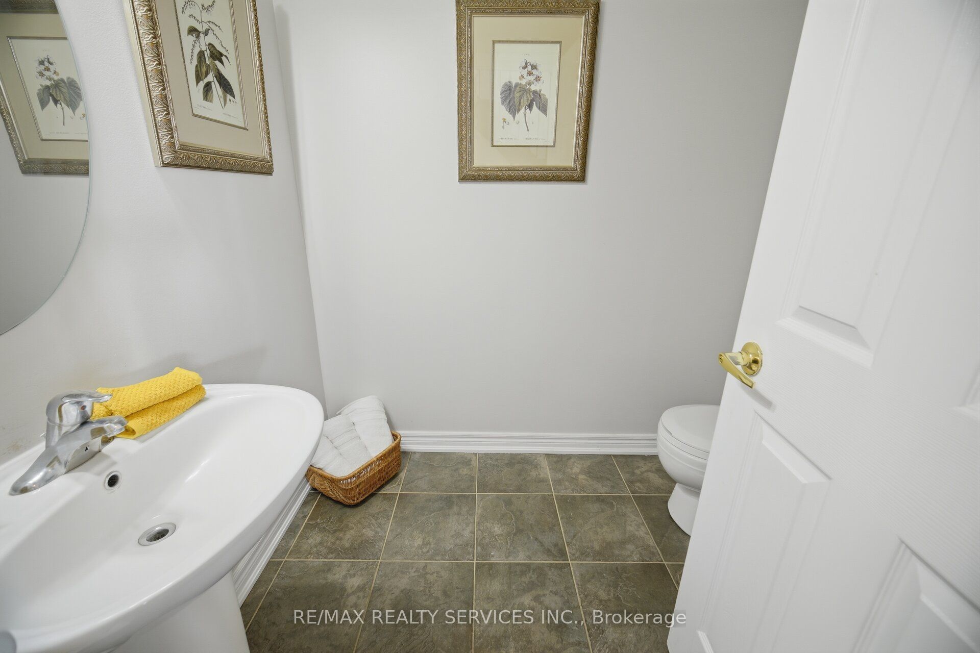 76 North Riverdale Drive Property Photo 19