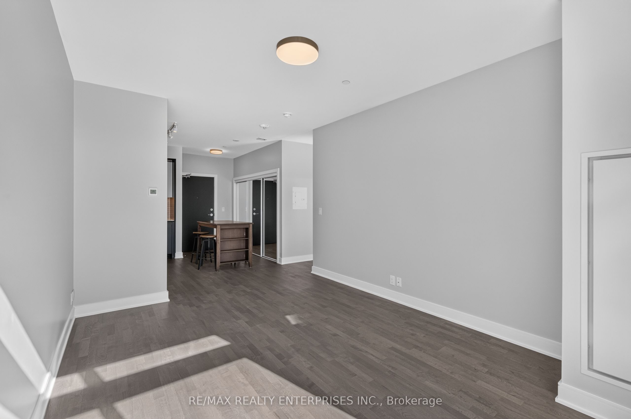 1575 Lakeshore Road W 457 Property Photo 11