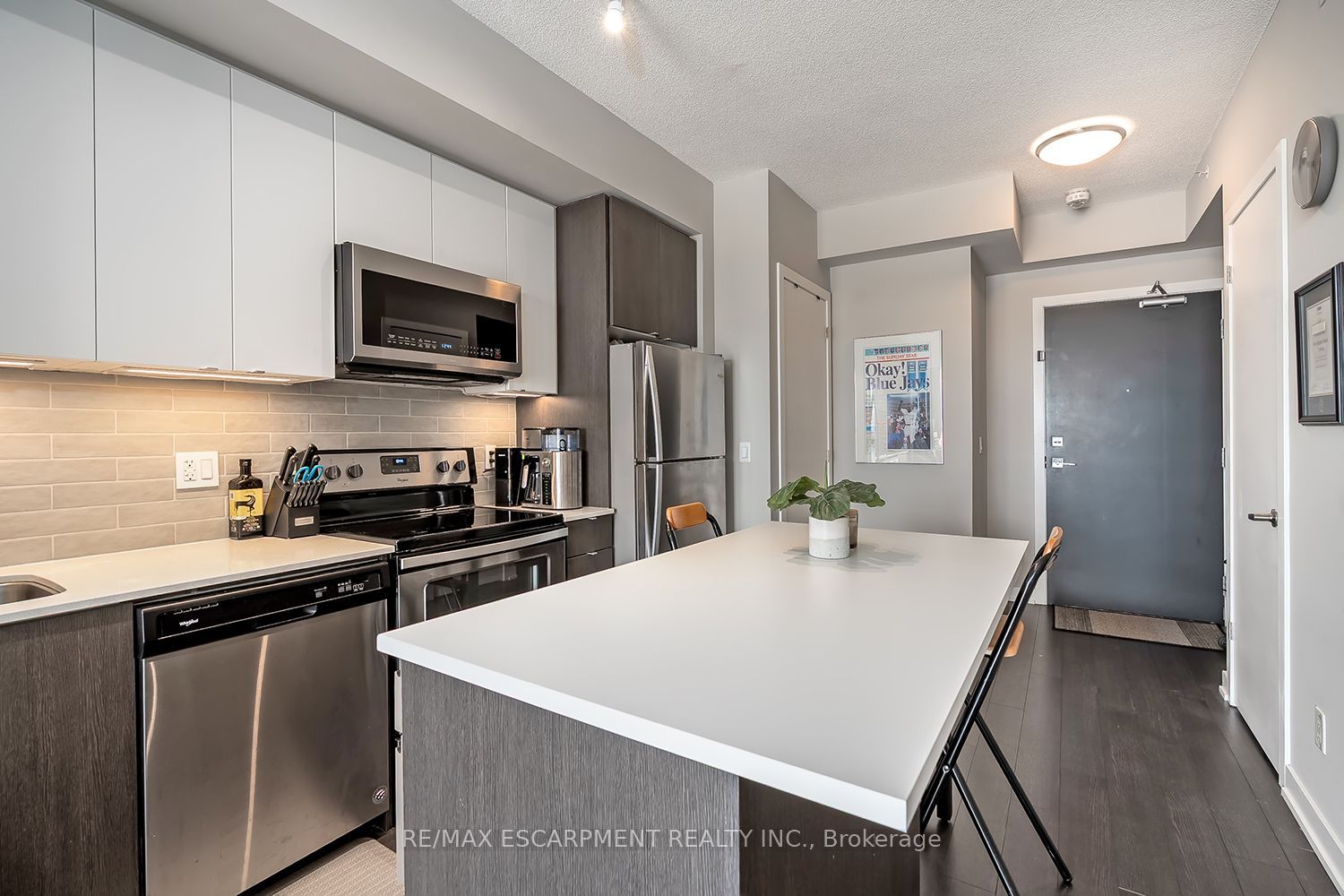 5240 Dundas Street 604 Property Photo 5