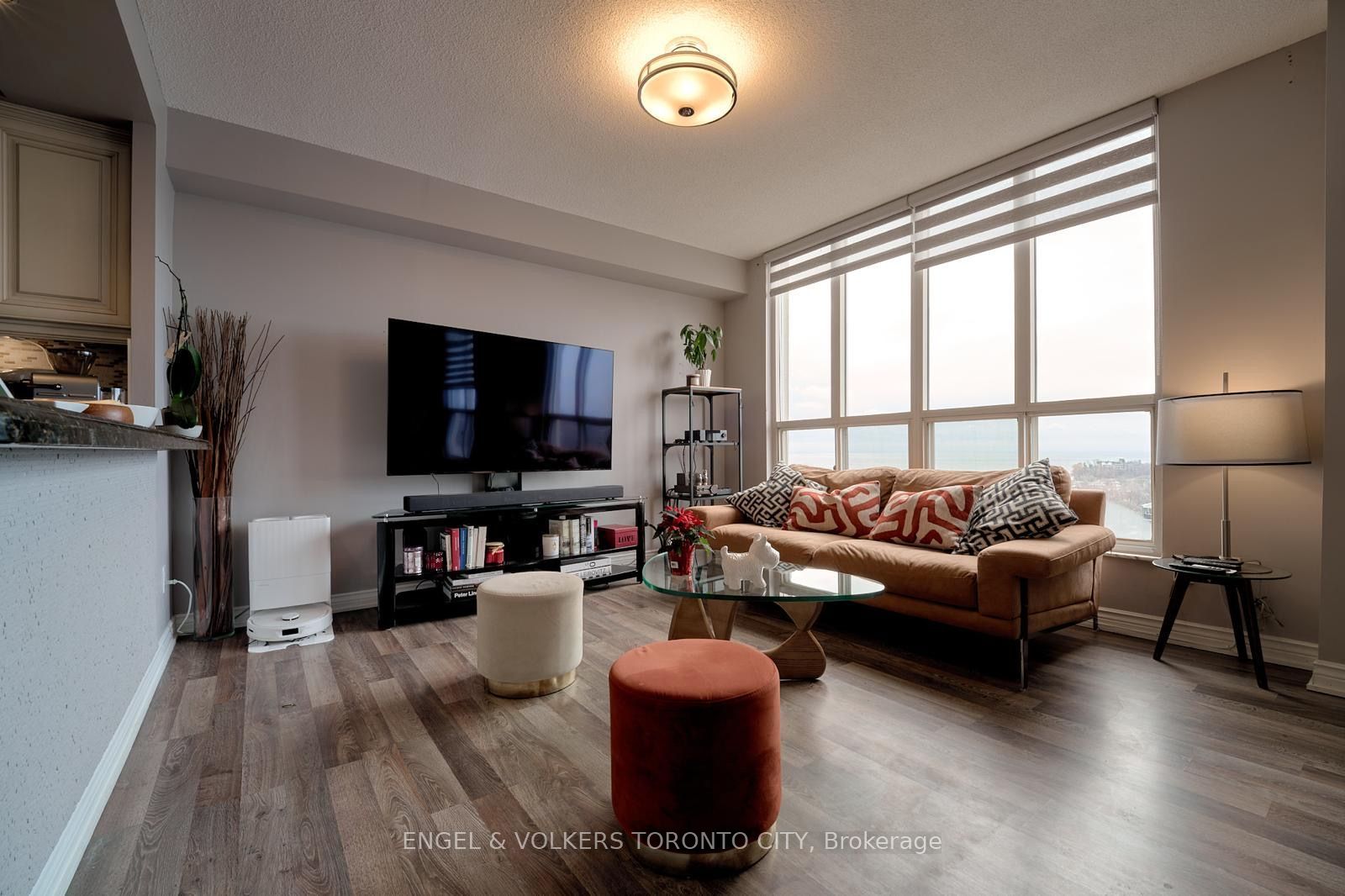2285 Lake Shore Boulevard W 1204 Property Photo 18