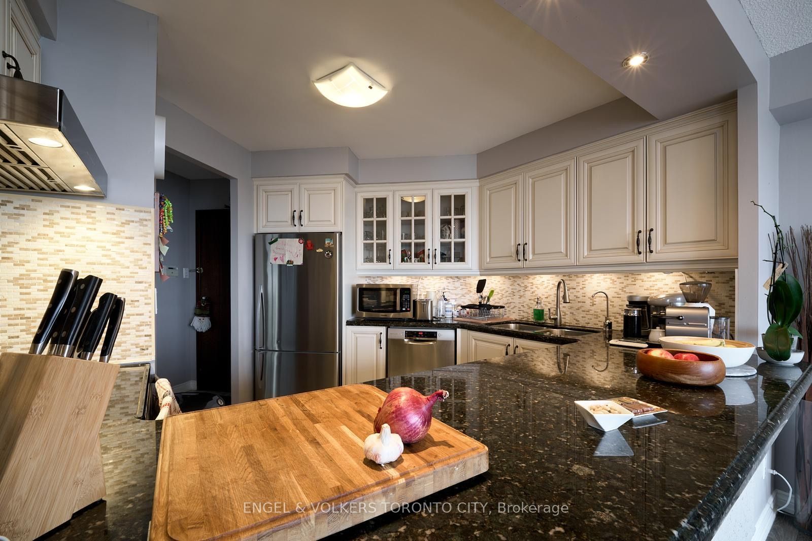 2285 Lake Shore Boulevard W 1204 Property Photo 24