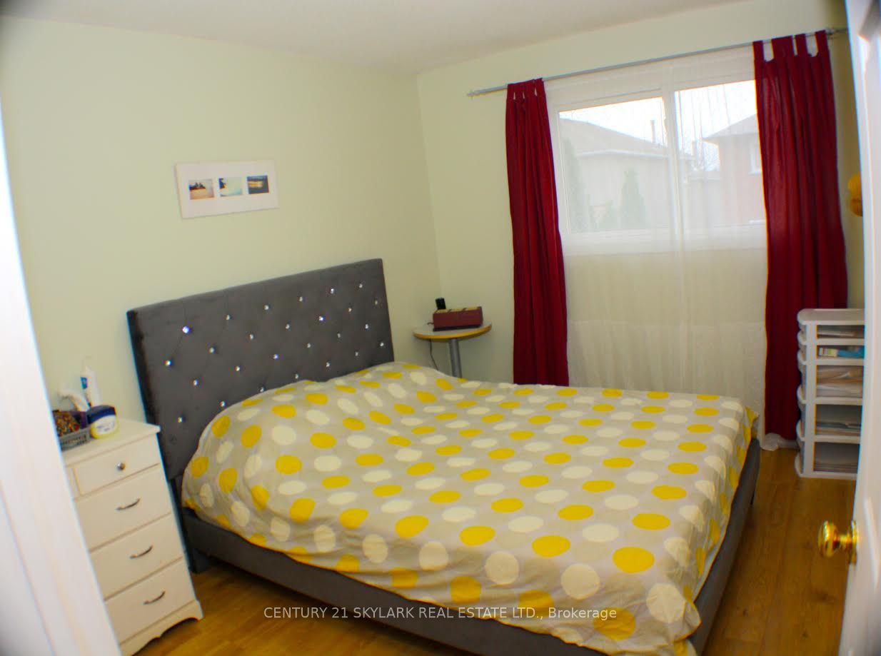 173 Lech Walesa Drive Property Photo 12