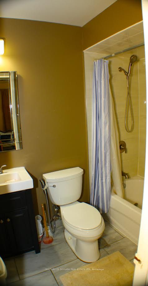 173 Lech Walesa Drive Property Photo 13