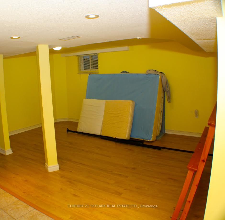 173 Lech Walesa Drive Property Photo 17