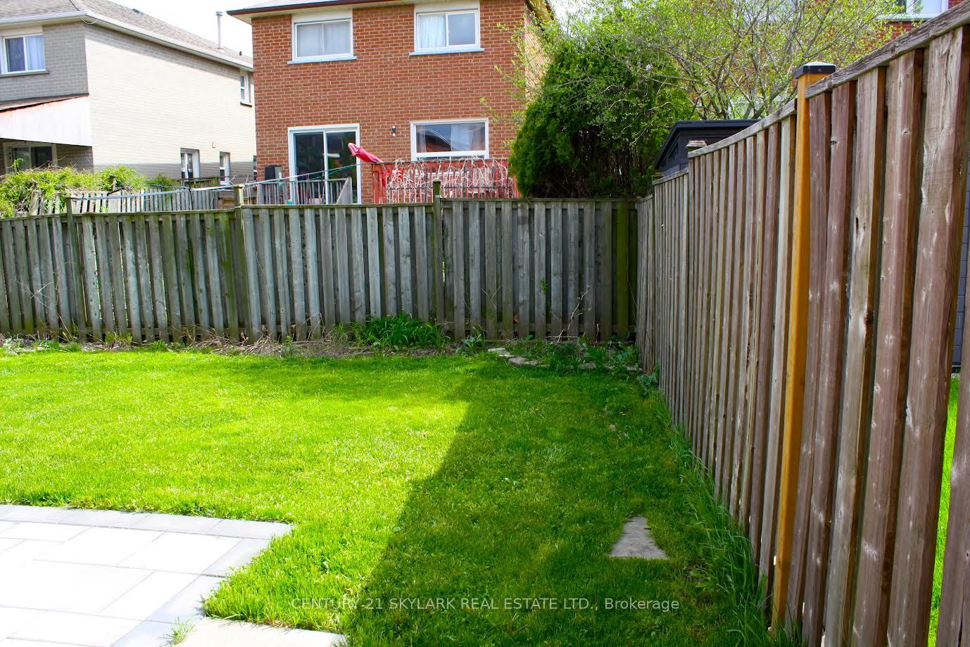 173 Lech Walesa Drive Property Photo 20