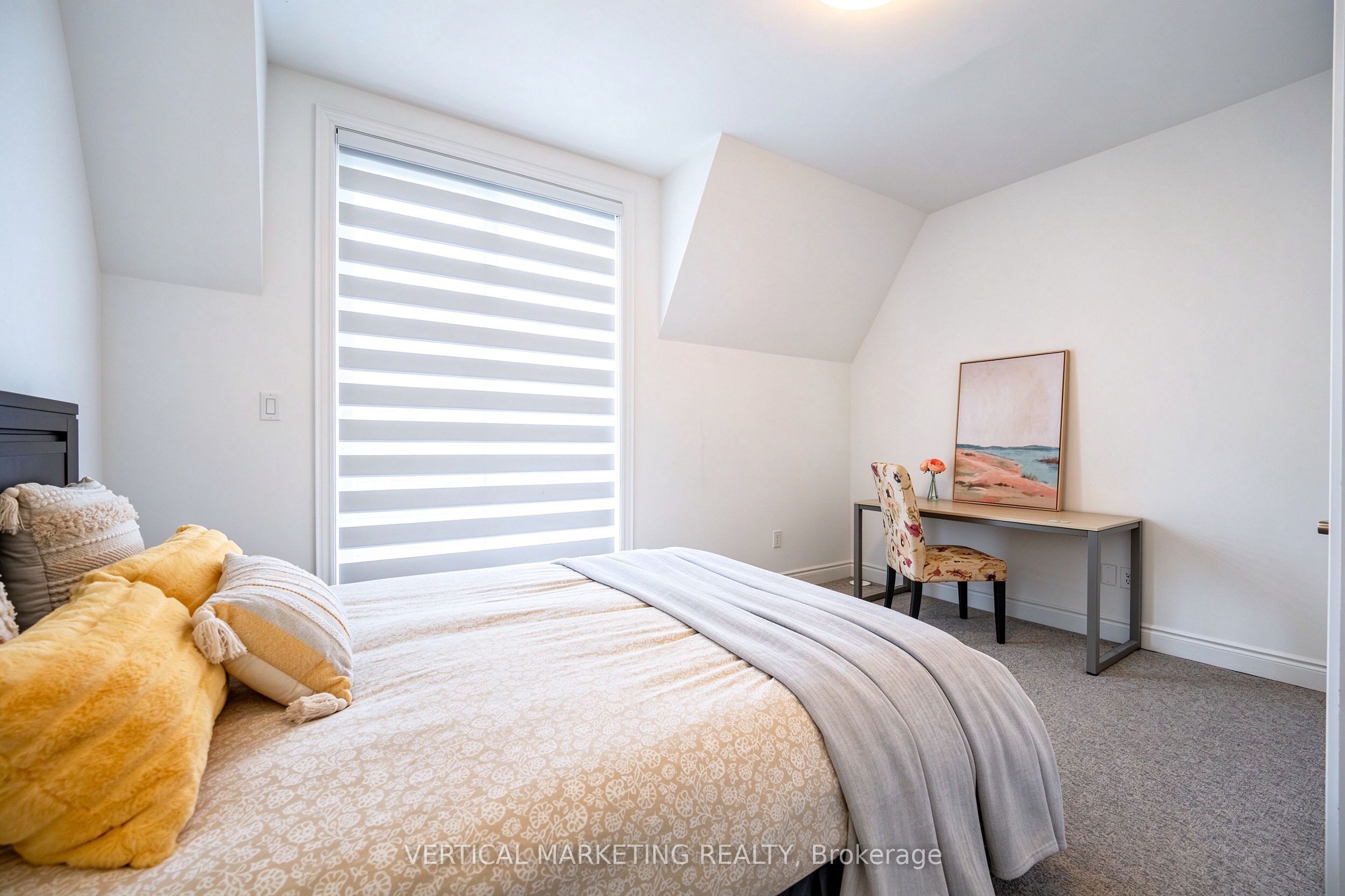 40 Lunar Crescent 72 Property Photo 35