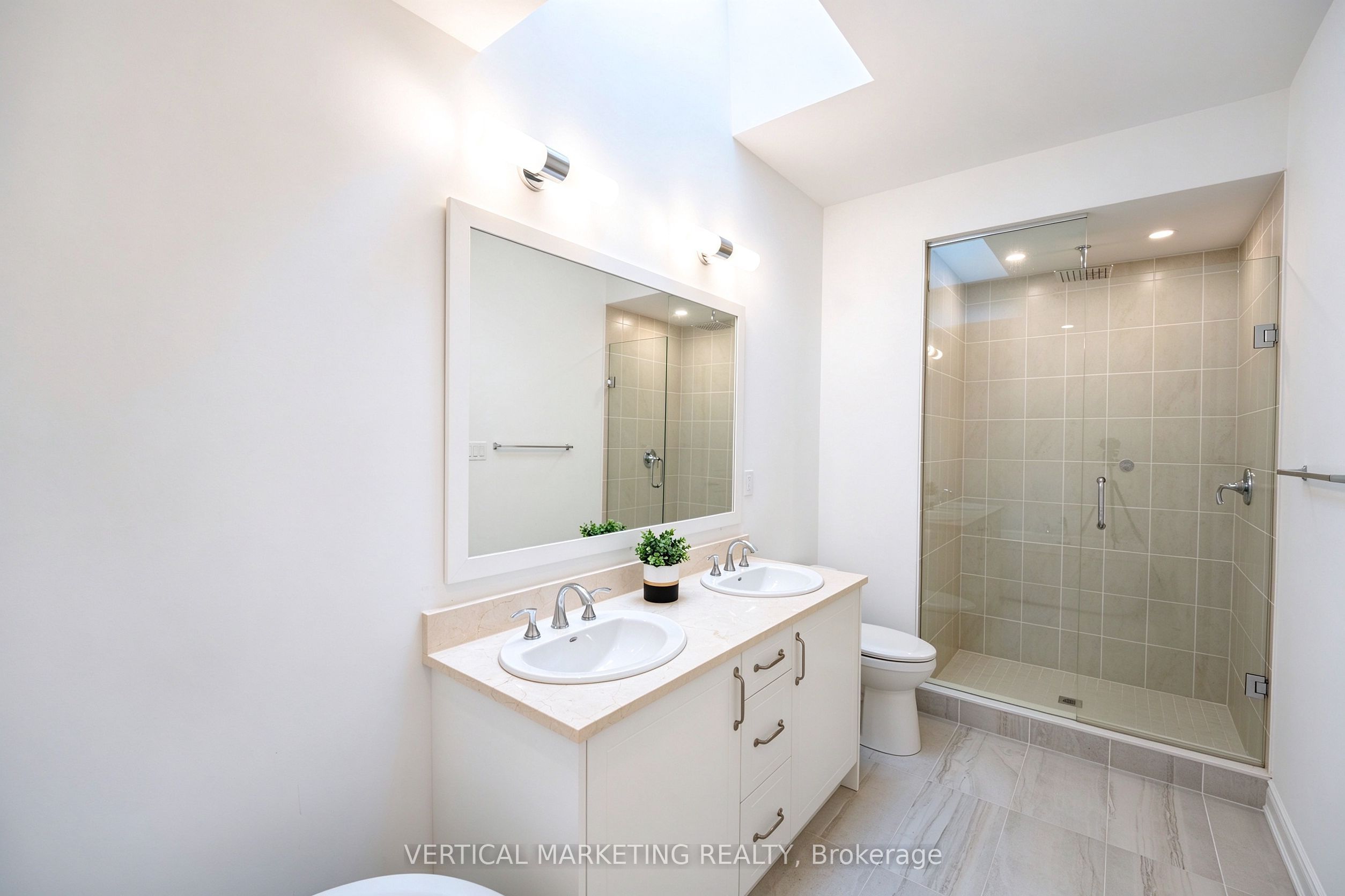 40 Lunar Crescent 72 Property Photo 42