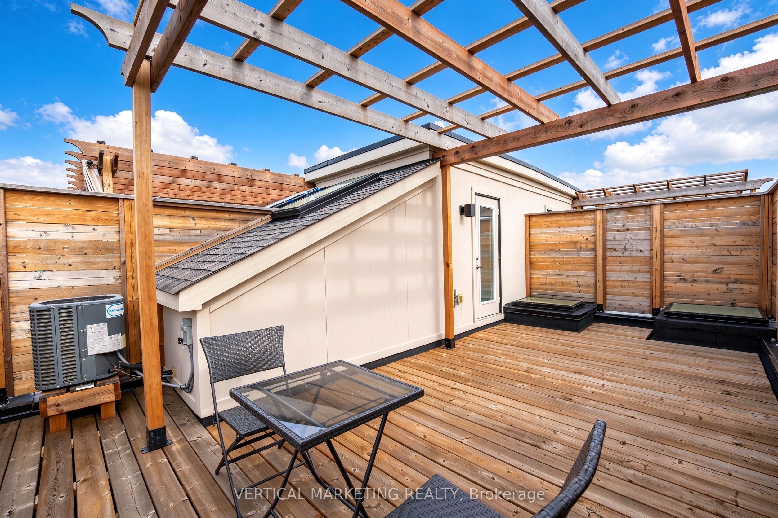 40 Lunar Crescent 72 Property Photo 46