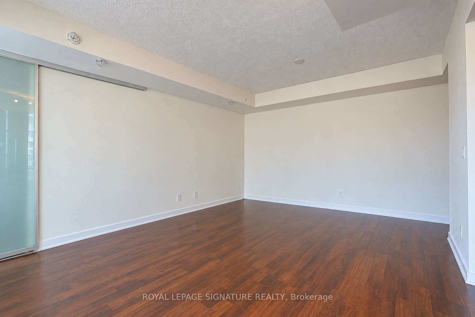 20 Joe Shuster Way 712 Property Photo 6