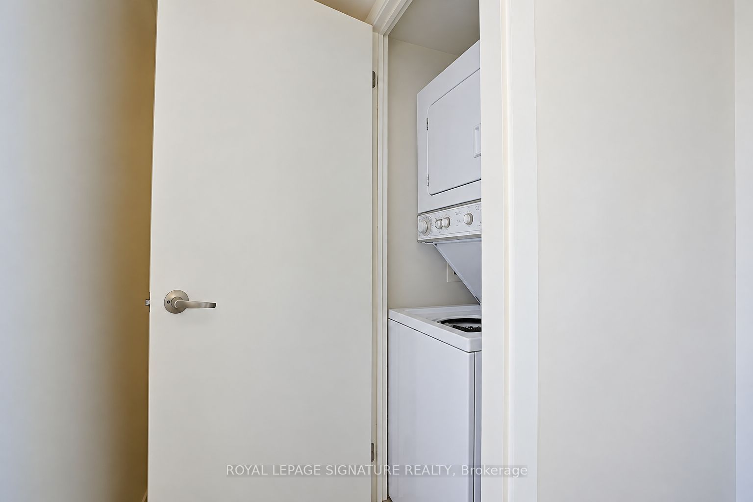 20 Joe Shuster Way 712 Property Photo 19