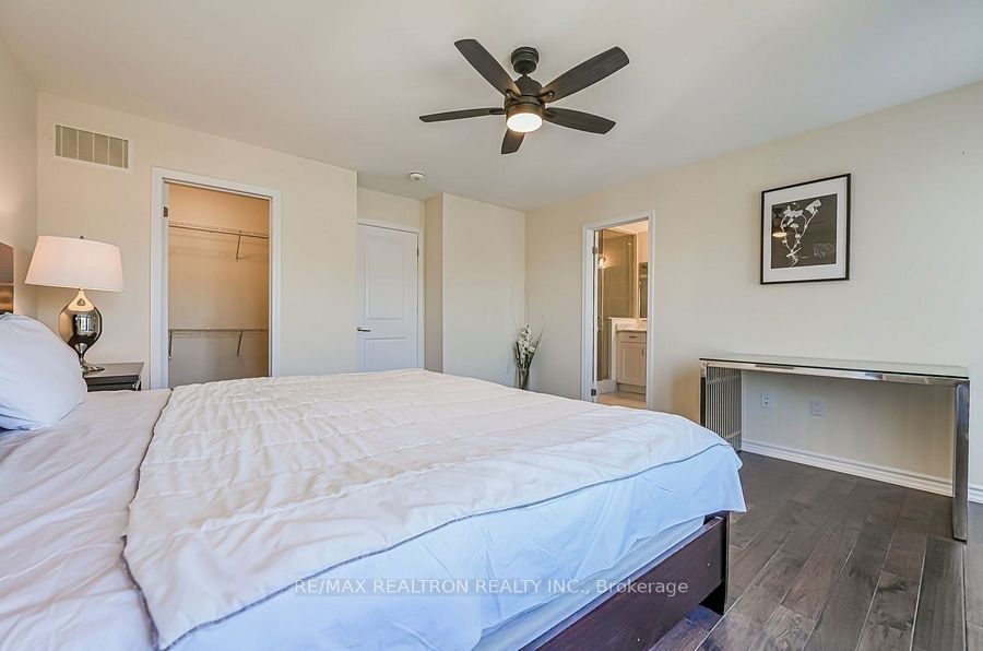 30 Vaudeville Drive Main Property Photo 13