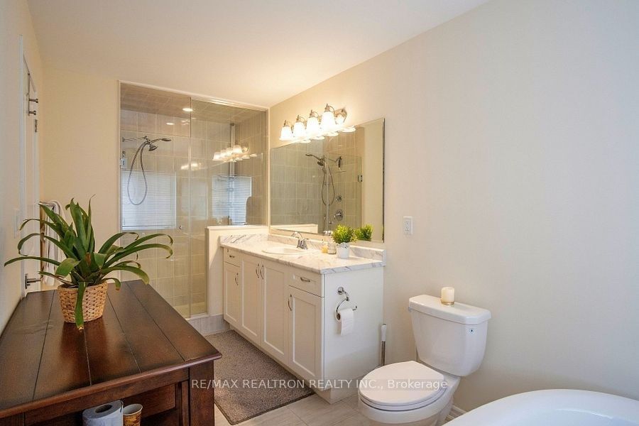 30 Vaudeville Drive Main Property Photo 14