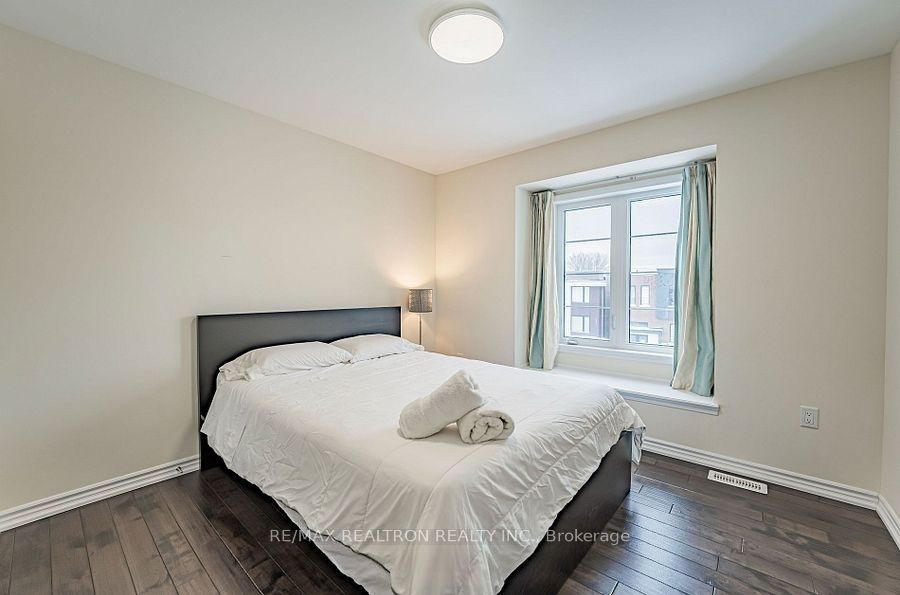 30 Vaudeville Drive Main Property Photo 19