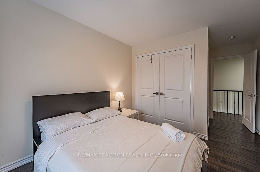 30 Vaudeville Drive Main Property Photo 20