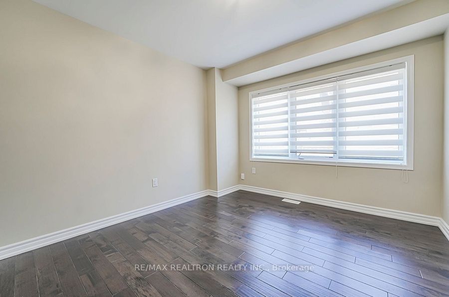 30 Vaudeville Drive Main Property Photo 25