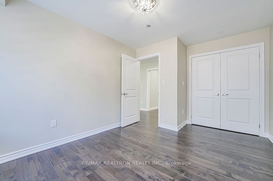 30 Vaudeville Drive Main Property Photo 26