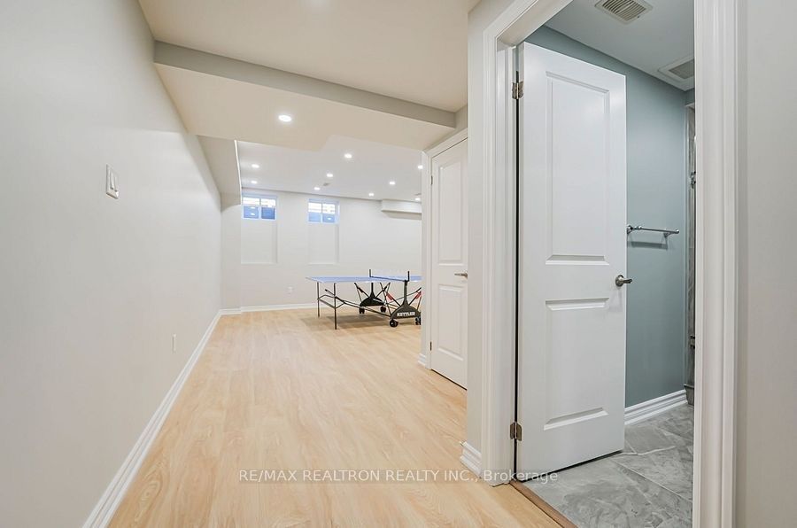 30 Vaudeville Drive Main Property Photo 31