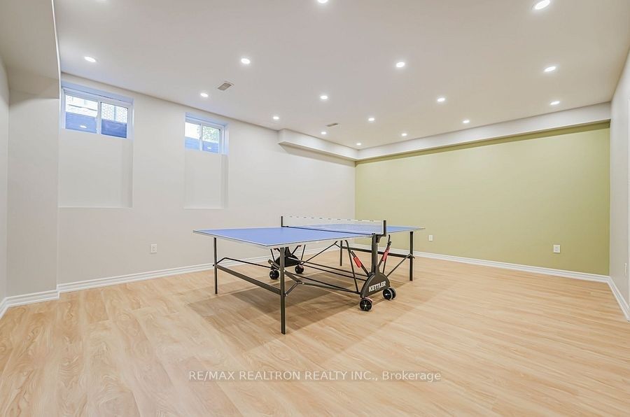 30 Vaudeville Drive Main Property Photo 32